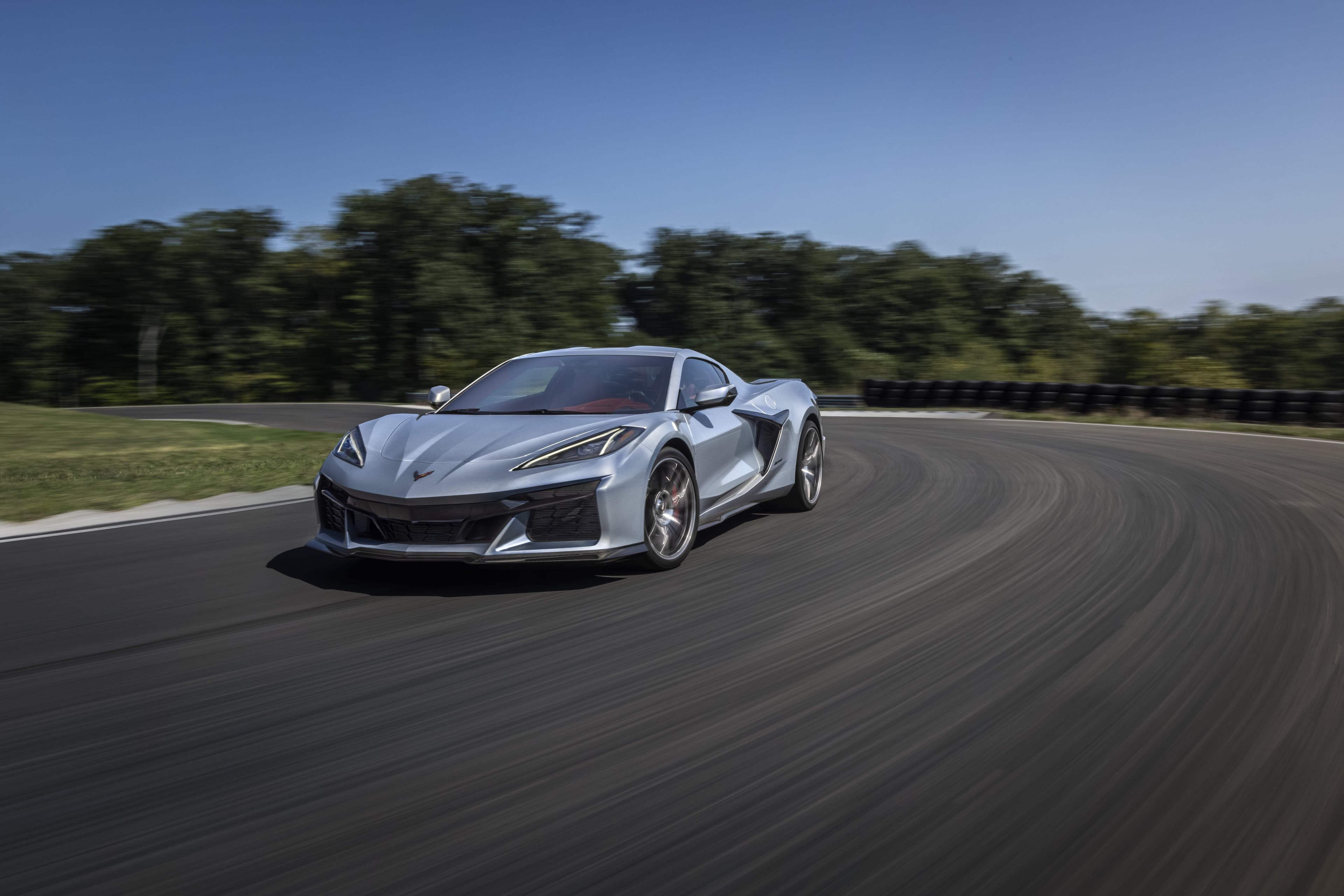 Corvette E-Ray